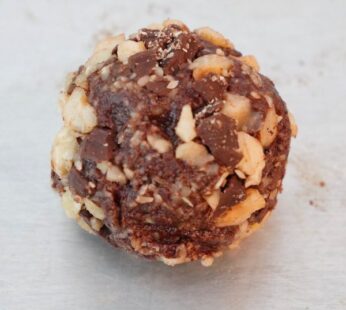 Chocolate Hazelnut Ball (Delivery Only BKK / CM)